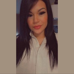 Meet your Posher, Cristina